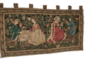 Ancienne tapisserie murale scène courtoise millefleurs bordure à rinceaux