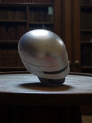Casque jouet Robocop vintage rétro, finition argentée, modèle collector