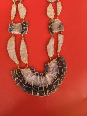 Vintage collier signé Danais en agates naturelles, très grand, monture dorée