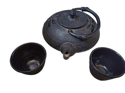 Théière japonaise fonte décor libellules + 2 tasses & dessous, style traditionne