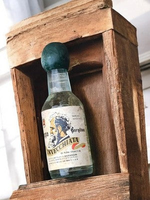 Miniature alcool vintage Grappa Barellina invecchiata ancienne mignonette rare