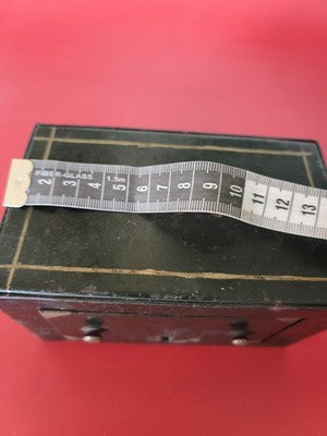 Tirelire vintage en métal ancien, sans clé, objet de collection rétro déco