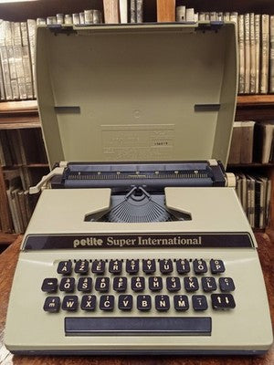 Machine à écrire Petite Super International vintage, rétro beige, AZERTY ancien
