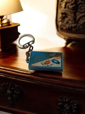 Lindt Gianduja vintage metal advertising keychain old blue
