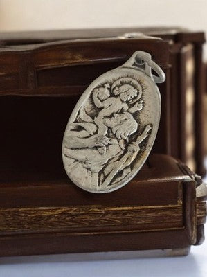 Pendentif religieux catholique vintage métal doré, Saint Christophe ovale relief