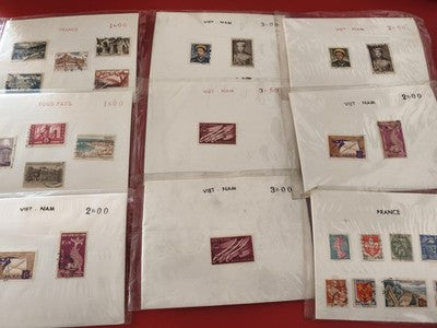 Lot anciens timbres France Vietnam vrac philatélie collection variée