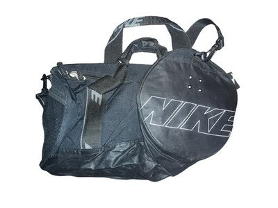 Sac de sport Nike noir logo large, bandoulière et anses, pratique gym