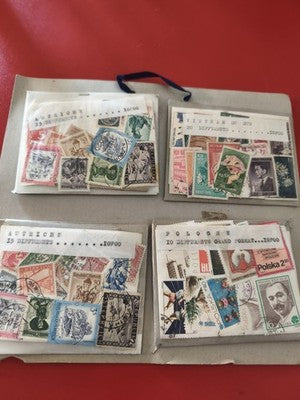 Lot ancien timbres monde vrac collection Autriche Pologne Vietnam philatélie