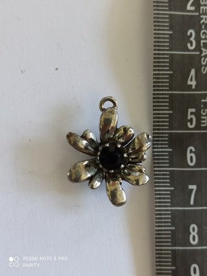 Pendentif fleur vintage Remy Dis Paris style 80s finition métal, bijou rétro