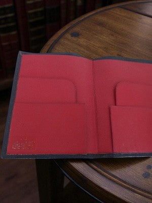 Livre ancien reliure cuir brun foncé | couverture vintage sobre rétro