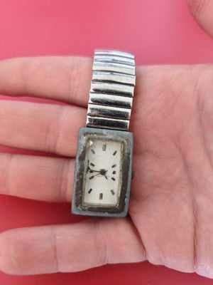 Montre ancienne pour femme rétro, style vintage, petit modèle, sans marque, occa