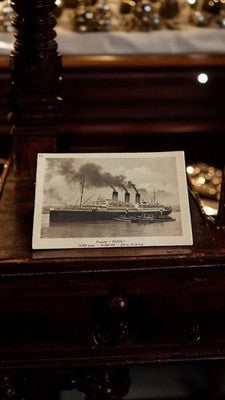 Carte postale ancienne paquebot Paris transatlantique noir et blanc maritime
