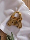 Pendentif vintage forme cadenas métal doré années 1950 bijou rétro