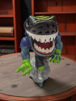Figurine vintage Street Sharks Streex Mattel 1995 roller, requin jouet articulé