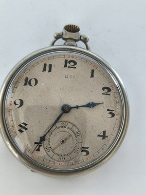 Montre de gousset ancienne UTI, cadran 24h, boîtier métal, écrin