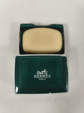 Savon Hermès Paris vintage en coffret vert et blanc, nécessaire de toilette