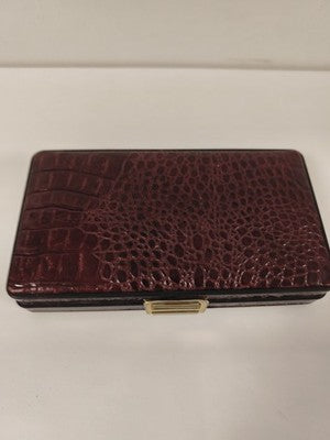 Ancien set de manucure en cuir bordeaux, écrin façon croco, métal doré
