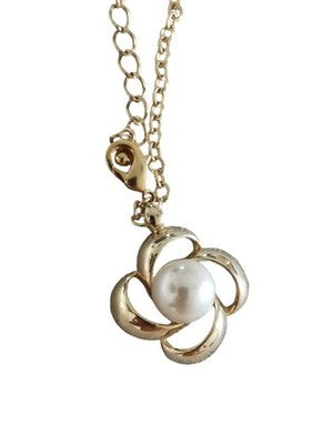 Collier vintage plaqué or fleur perle blanche, pendentif rétro élégant