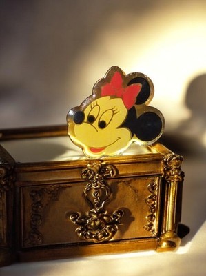 Pin's Disney vintage Minnie Mouse visage, broche badge ancien, dessin animé