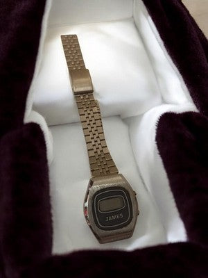 Montre digitale vintage homme JAMES rétro à restaurer, bracelet doré ancien