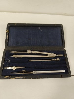 Ancien coffret de compas de dessin géométrie, métal nickelé, écrin noir