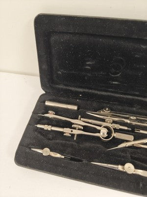 Ancien compas de précision avec étui noir, marque Ancienne, complet vintage