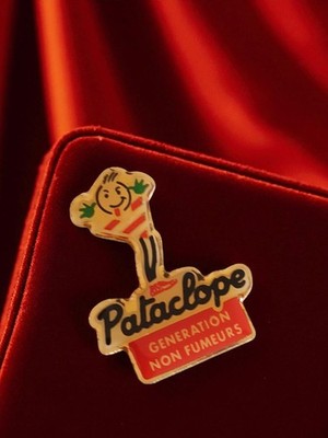 Pin's Pataclôpe vintage édition limitée Génération non fumeurs