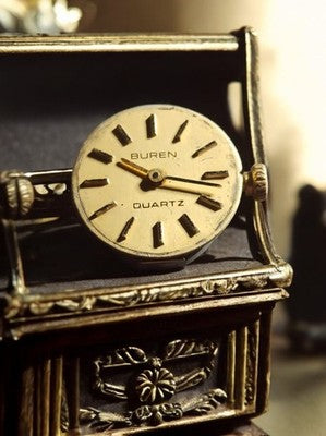 Montre vintage Buren quartz, cadran doré, pièce ancienne à restaurer