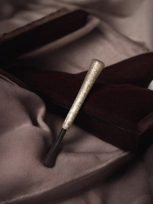 Porte-cigarette ancien vintage métal brossé, embout noir rétro fumeur XXe