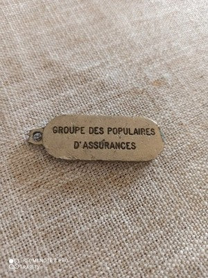 Médaille ancienne GPA Groupe Populaires Assurances France, finition métallique