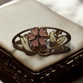 Broche vintage dorée motif fleur rose émaillée années 70 80 rétro