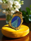 Médaille religieuse catholique vintage métal doré bleu, pendentif ancien émaillé