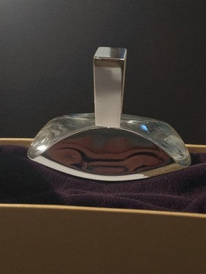 Flacon parfum vintage Calvin Klein design moderne grand format déco rétro