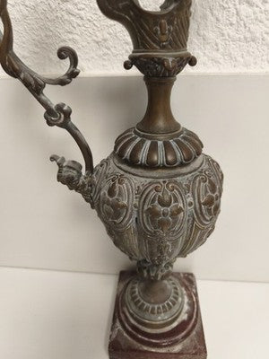 Aiguière ancienne métal argenté style Napoléon III XIXe, piédouche marbre