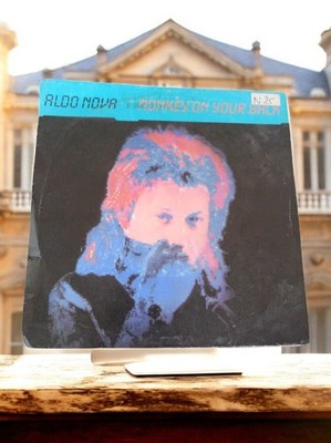 Vinyle 45T Aldo Nova Monkey On Your Back rétro vintage pop années 80