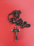 Ancien chapelet catholique vintage noir avec croix crucifix, perles ovales