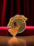 Pin's publicitaire vintage San Salvadour années 80 logo doré badge rare