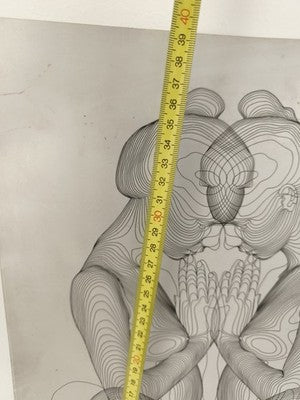 Ancienne plaque gravée gris fumé, signée numérotée 91/150, figure linéaire