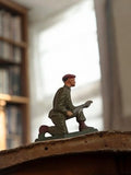 Figurine militaire vintage Starlux soldat agenouillé rétro statuette armée