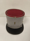 Ancien képi cavalerie française, gris et rouge, insigne doré, collection militai