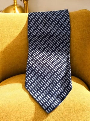 Cravate vintage The Break motif géométrique bleu rétro élégante homme