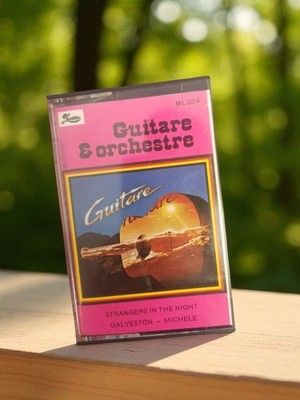 Cassette audio vintage Guitare & Orchestre ML024 rétro K7 musique guitare