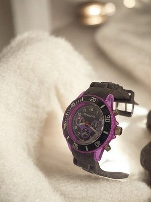 Montre homme Present vintage à restaurer noir violet rétro non testée