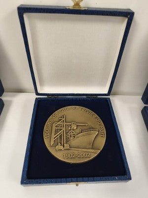 Vintage grande médaille commémorative 100 ans lutte port en boîte ancien collect
