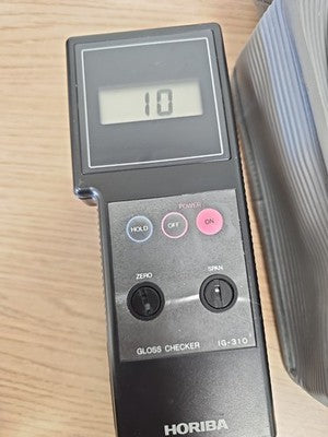Brillancemètre HORIBA IG-310 gloss checker testeur de brillance d'occasion