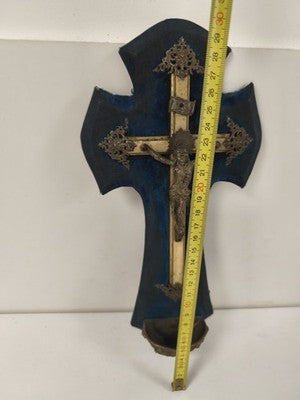 Ancien bénitier Art Nouveau croix murale bleu décor laiton Christ religieux