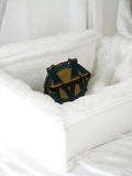 Pin's vintage Olympique de Marseille OM bleu or rétro ancien football