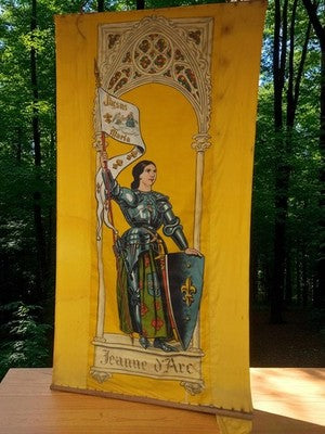 Étendard ancien Jeanne d’Arc, bannière décorative musée, motif héraldique