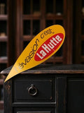 Autocollant publicitaire vintage La Hutte jaune rétro déco ancienne publicité
