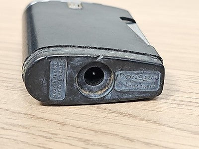 Briquet ancien Ronson noir chromé vintage, allumeur rétro à recharger, années 60